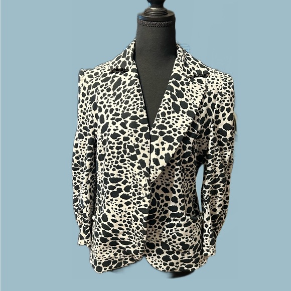 New Directions Leopard Print Women’s Blazer Sz and PL - Picture 3 of 12